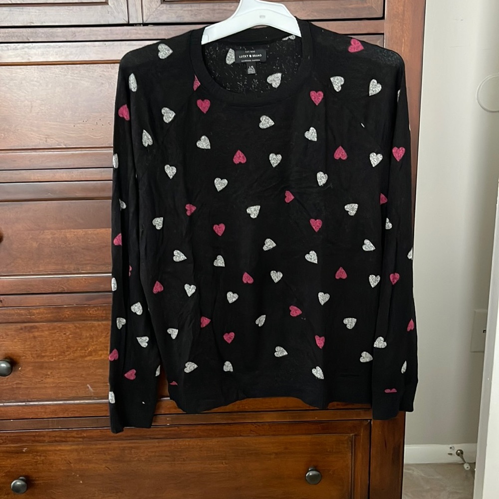 Lucky Brand super soft heart detail sweater light weight